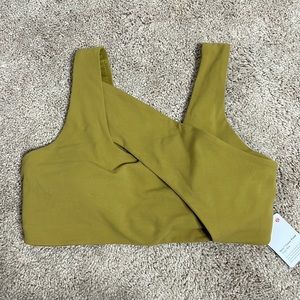 Lululemon cross front yoga bra